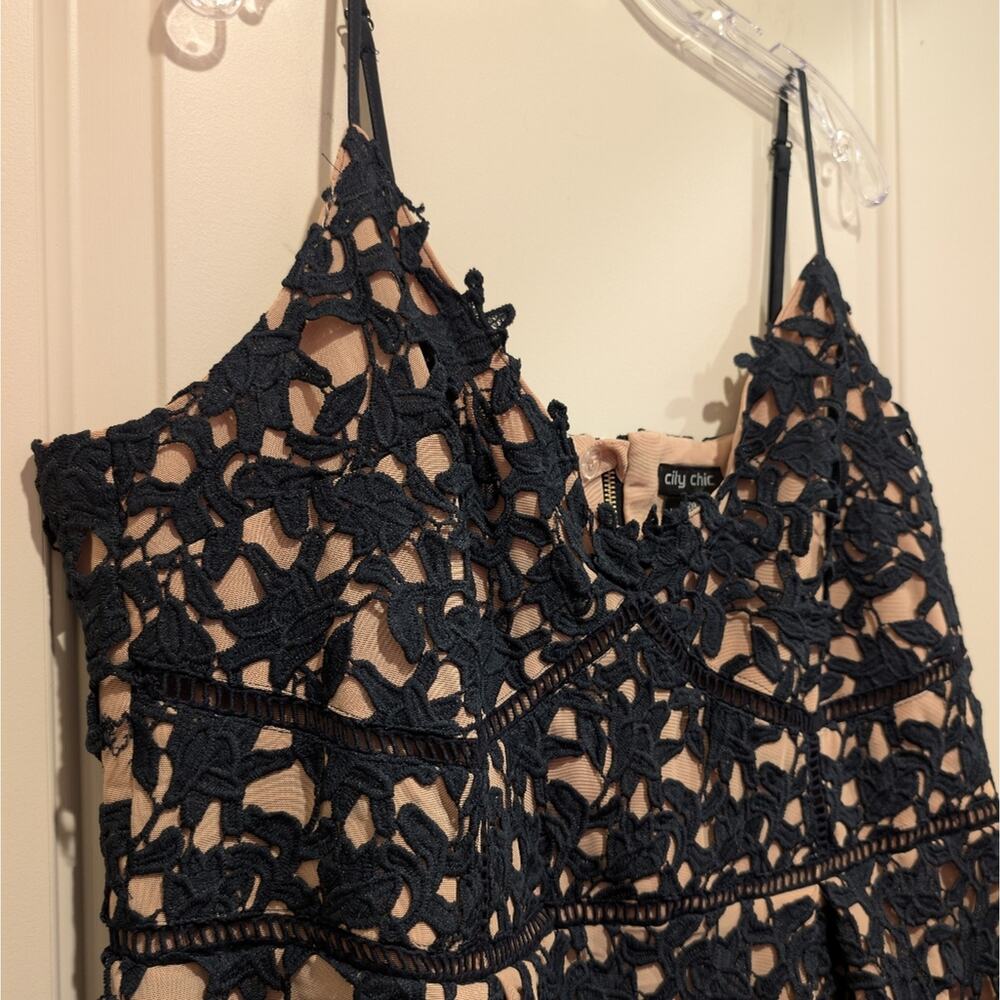 So Fancy Lace Navy Midi Dress City Chic Plus Size 20 - Picture 5 of 12